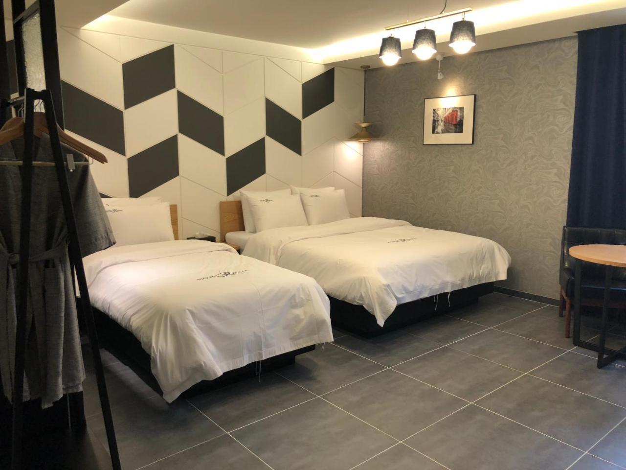 Royal Hotel Jeongeup Εξωτερικό φωτογραφία