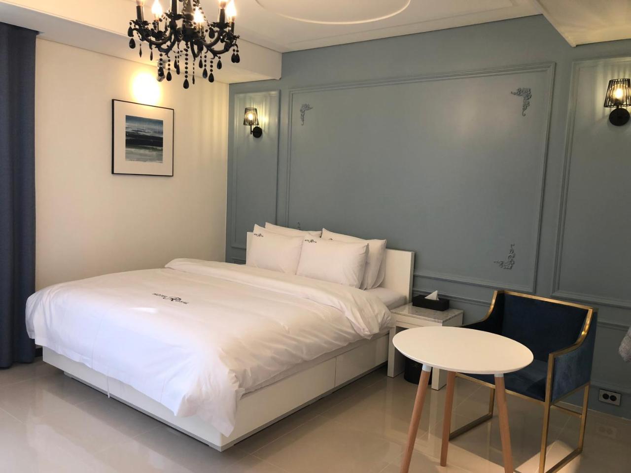 Royal Hotel Jeongeup Εξωτερικό φωτογραφία